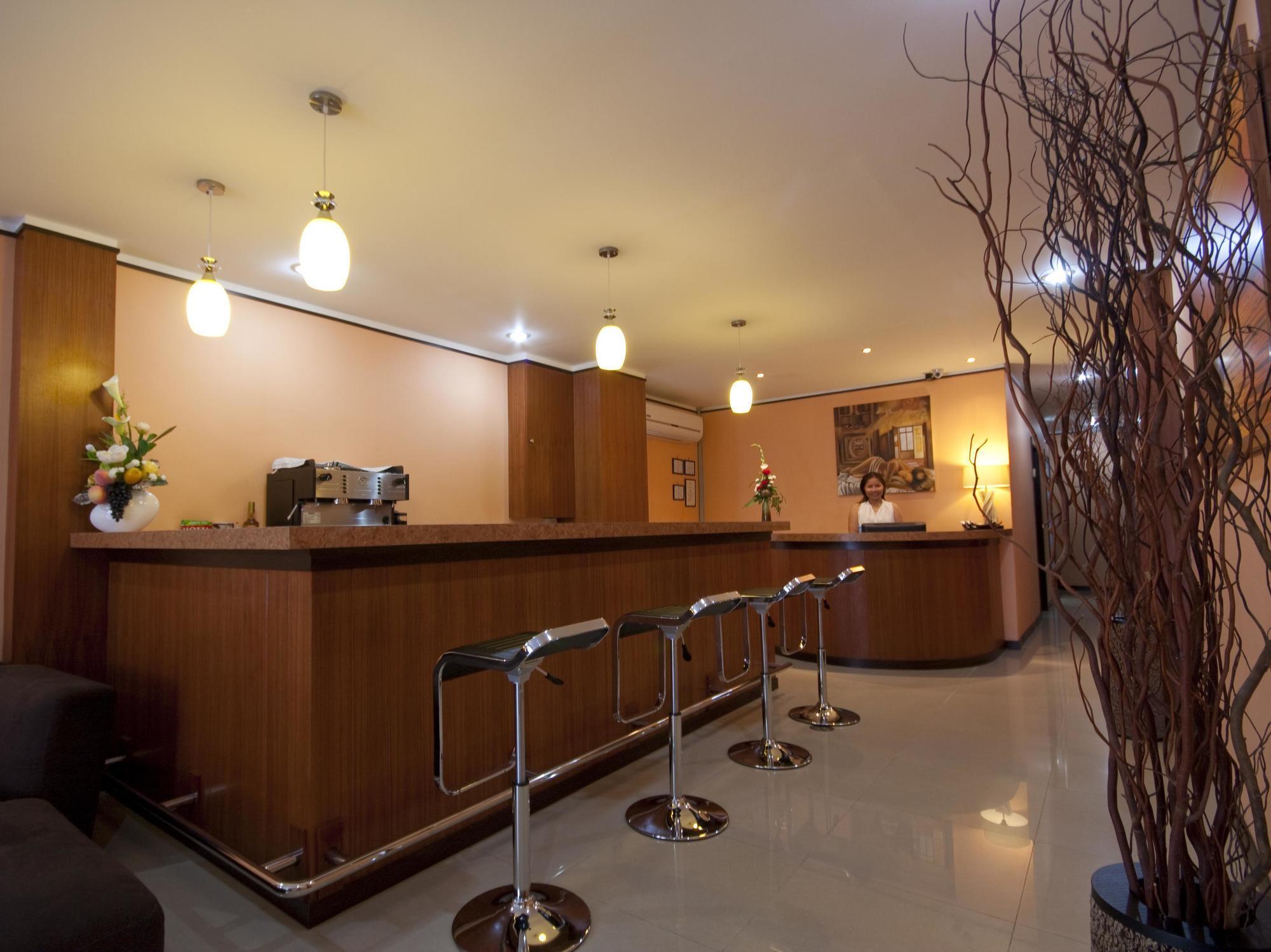 Sun House 2*